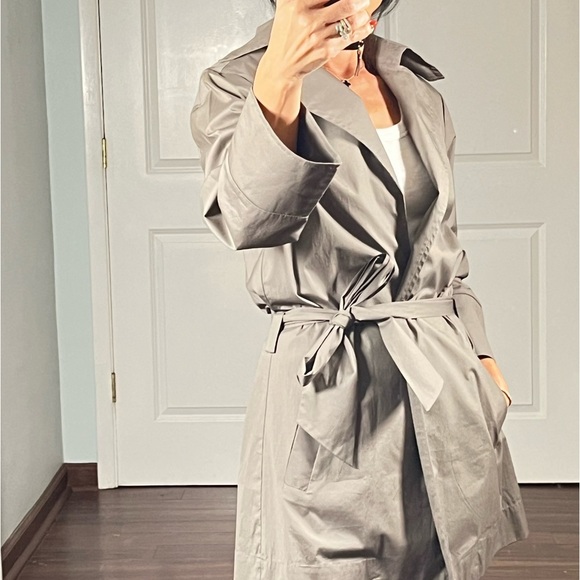 Helo Bicalho cropped trench coat - Picture 6 of 12